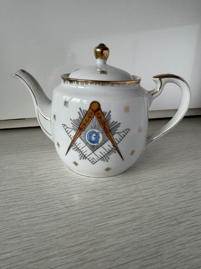 Vintage Masonic Teapot & Pendant
