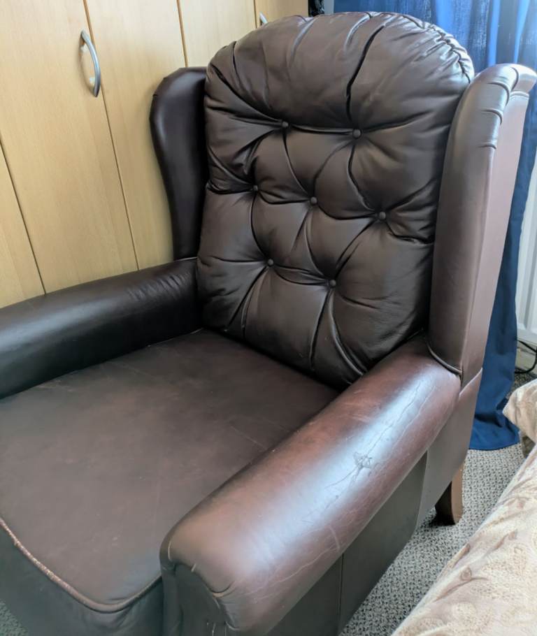 Chesterfield Leather Armchair Queen Anne Legs Dark Brown