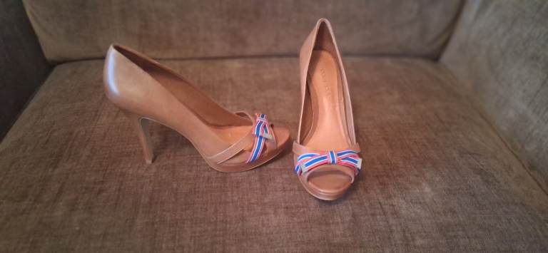 Tan Leather Court Shoe 