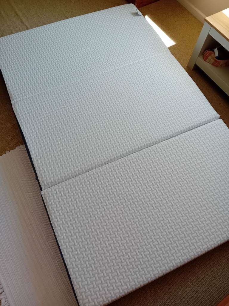 Small Double Folding Mattress – Great Condition