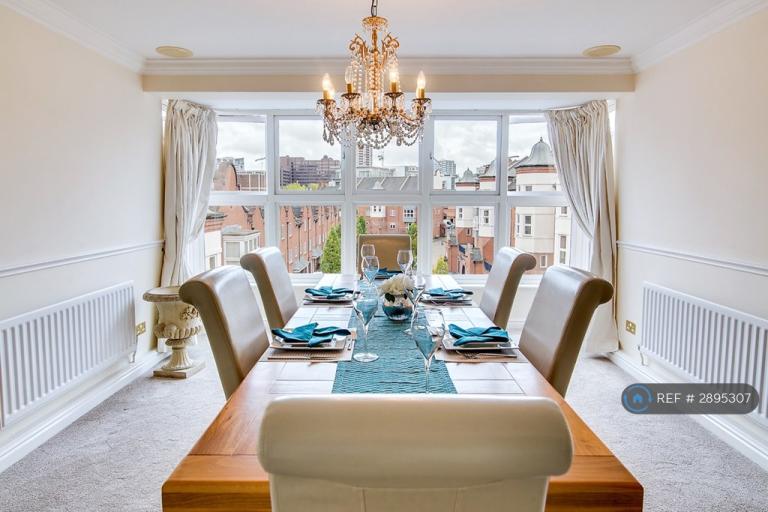 2 bedroom flat in Symphony Court, Birmingham, B16 (2 bed) (#2895307)