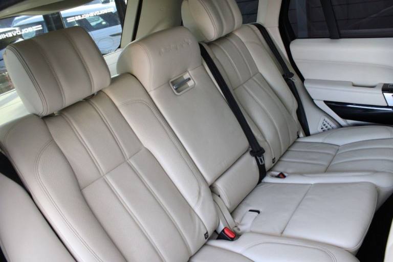 2015 Land Rover Range Rover 4.4 SD V8 Autobiography SUV 5dr Diesel Auto 4WD Euro 5 (339 ps) ESTAT...