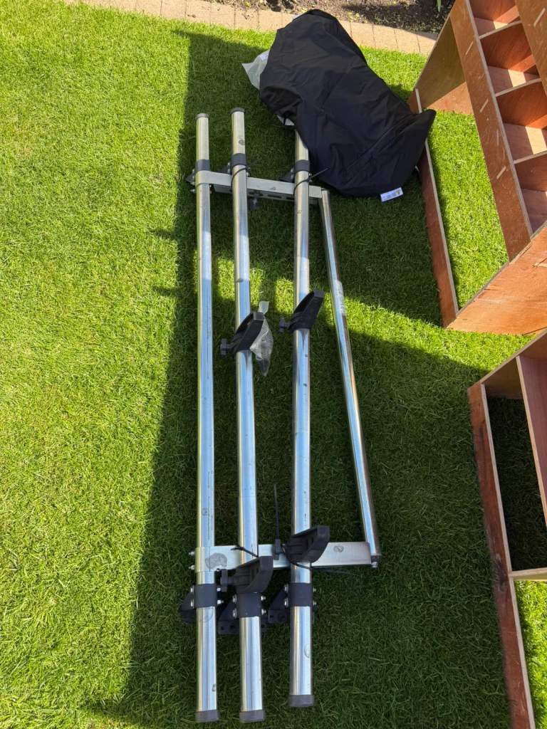 Ford Transit Custom roof bars