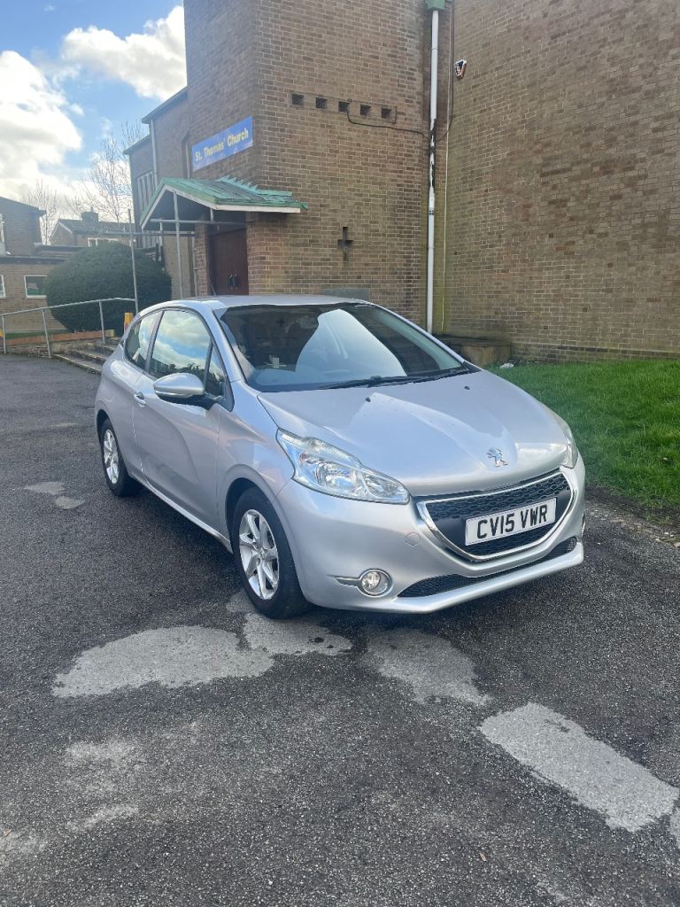 Peugeot 208 Hatchback, 2015 1.2