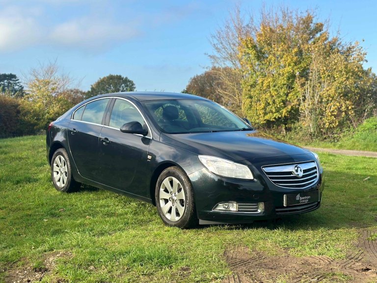 vauxhall insignia 1.8 £495 swap corsa