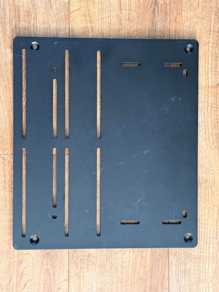 Sim racing pedal baseplate