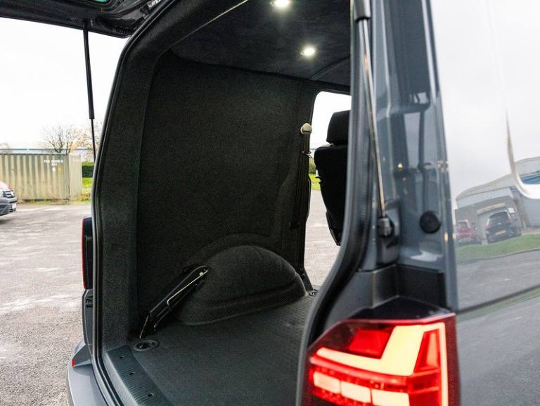 2024 Volkswagen Transporter TDI T28 Highline Panel Van Diesel Manual