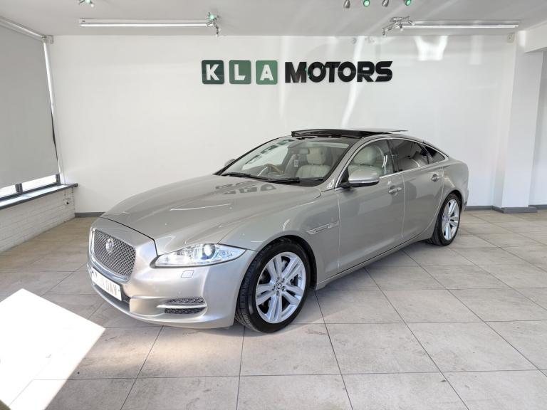JAGUAR XJ 3.0 d V6 Premium Luxury Gold Auto Diesel 2011