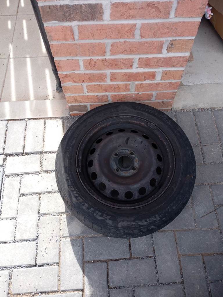 Car Tyre with Steel Wheel 185/55 R15 – Good Tread from Dacia Sandero 