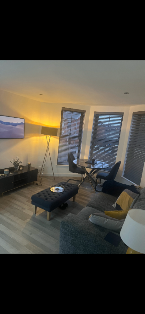 Spacious Modern 2 Bed Duplex Apartment – BT4