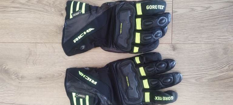 Richa gortex motorcycle gloves 