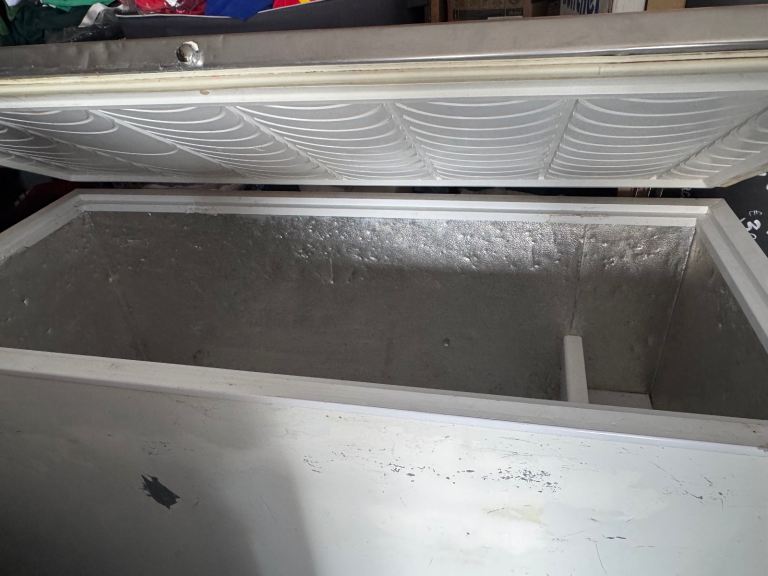 Chest Freezer – White, Fair Condition