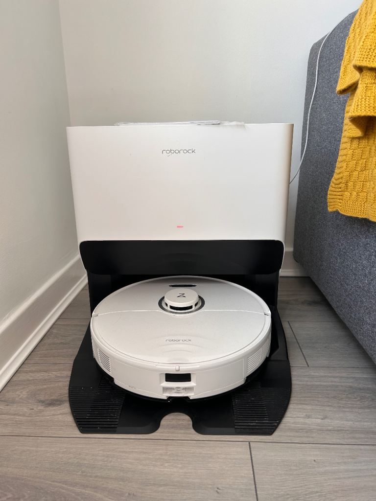 Used Roborock S8 Pro Ultra robot vacuum mop