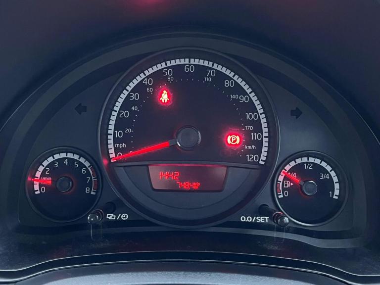 2014 Volkswagen up! 1.0 Move Up 3dr HATCHBACK Petrol Manual