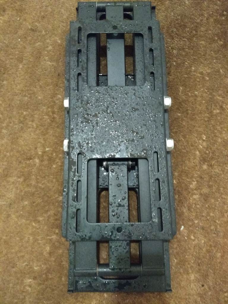  Ricoo TV bracket 40-75 inch tilt swivel. Heavy duty