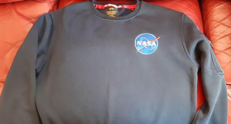 NASA Sweatshirt 100th Space Shuttle Mission size M