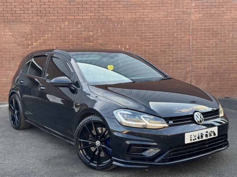 19 Volkswagen Golf R CAT S - Pretoria alloys - Ambient lighting - Starlights 