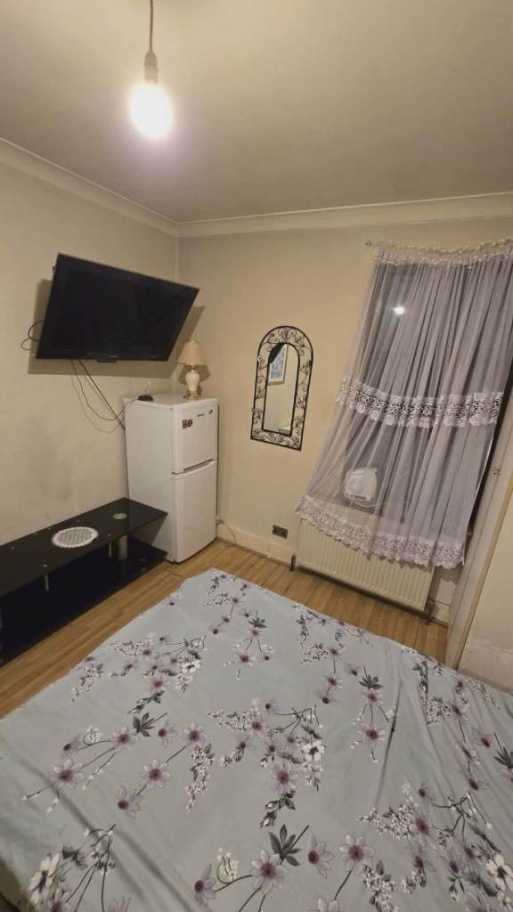 Nice Big room bills included 