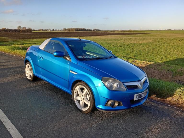 2007 Vauxhall Tigra 1.4i Easytronic AUTOMATIC SHOWROOM CONDITION CAN SECURE 24/7 ON NET CONVERTIB...