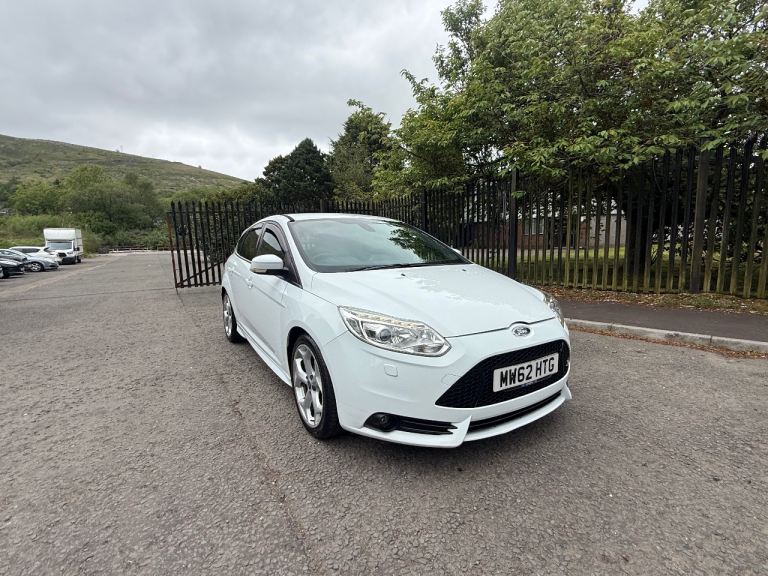 Ford, FOCUS, Hatchback, 2013, Manual, 1999 (cc), 5 doors