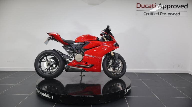 DUCATI 1299 PANIGALE - 2017 - 15775 MILES