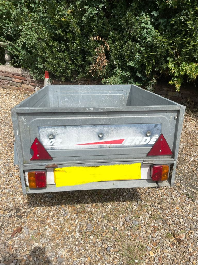 Erde 102 trailer 