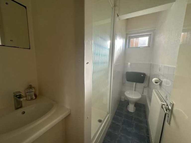 Double room in cheap price with 50£ discount 