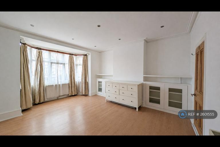 2 bedroom flat in Old Shoreham Road, Hove, BN3 (2 bed) (#2601555)
