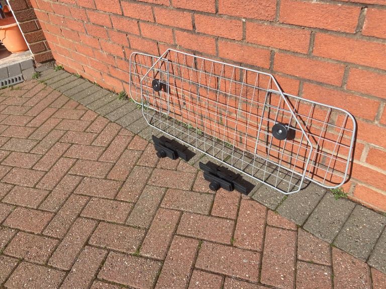 Halfords universal dog guard