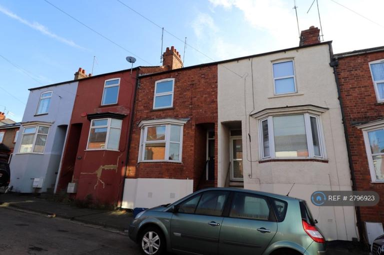 3 bedroom house in Newington Road, Northampton, NN2 (3 bed) (#2796923)