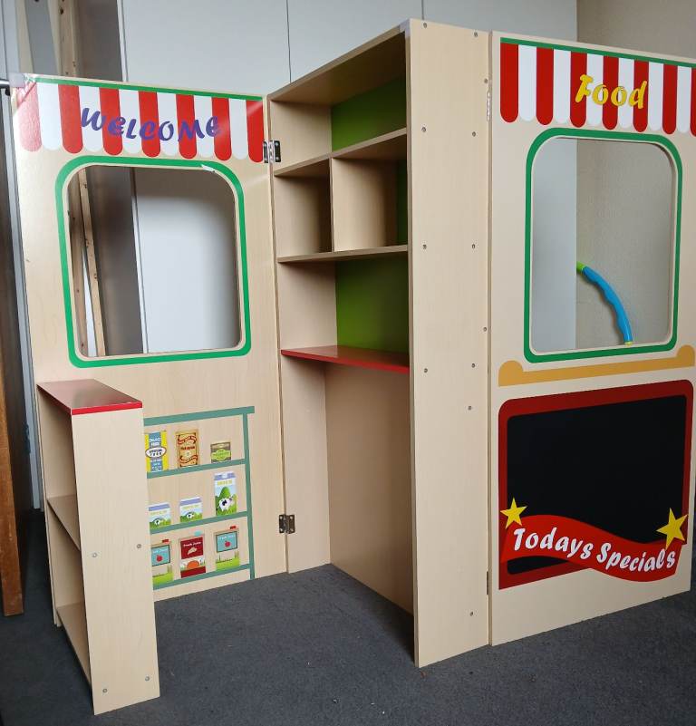 Kids Wooden Play Shop/Cafe – Good Condition