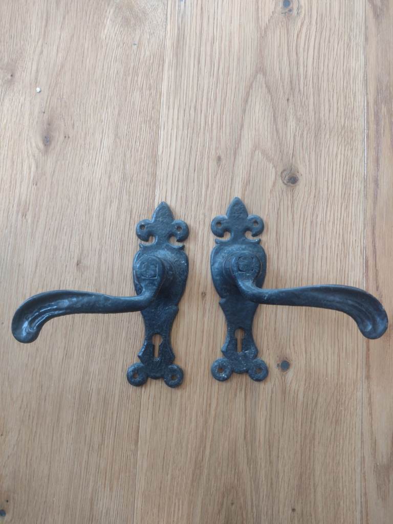 Fleur de Lys doorhandles