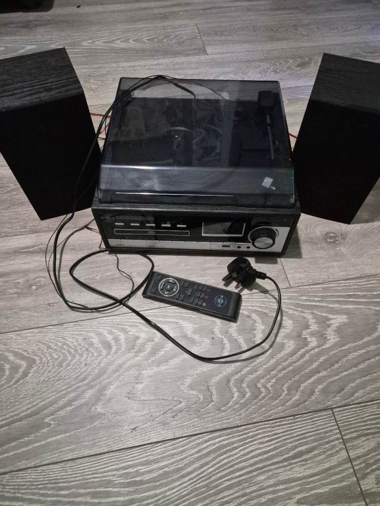 Record and cd radio player