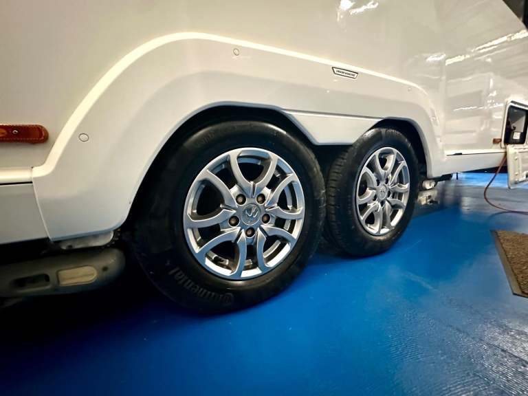 Sterling Elite 645 2016