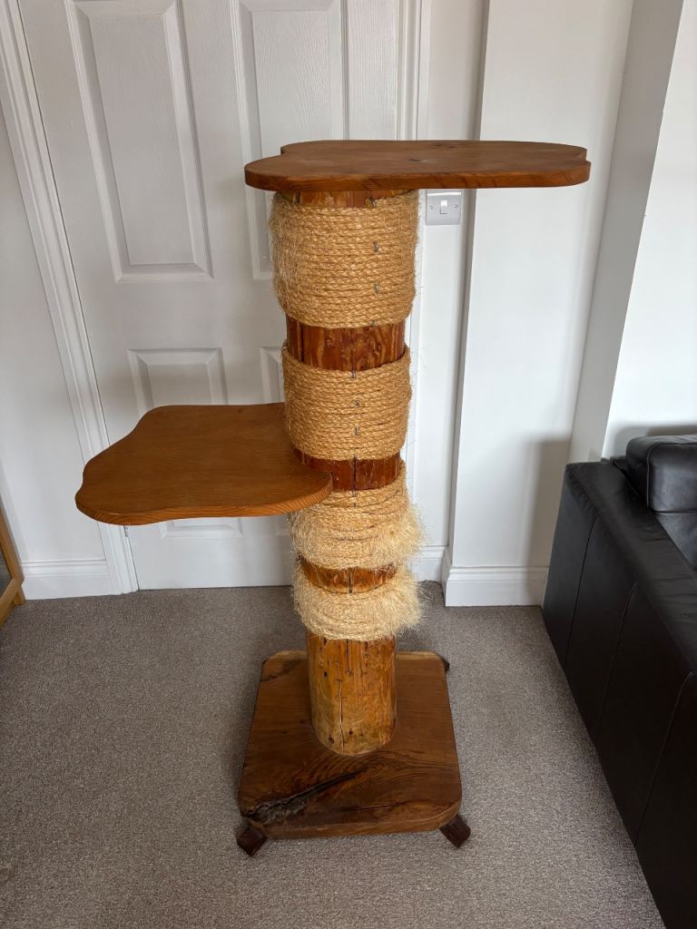 Handmade unique cat scratcher post