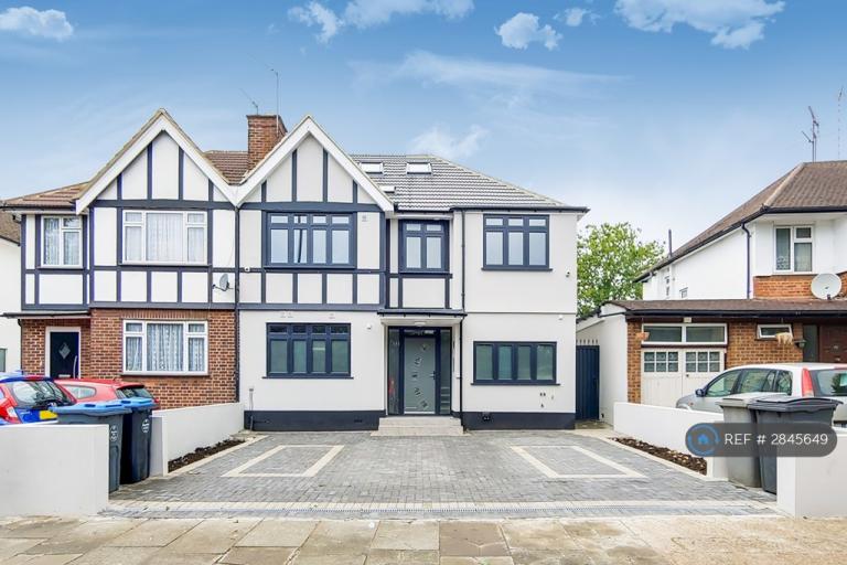 1 bedroom in The Mall, Harrow, HA3 (#2845649)