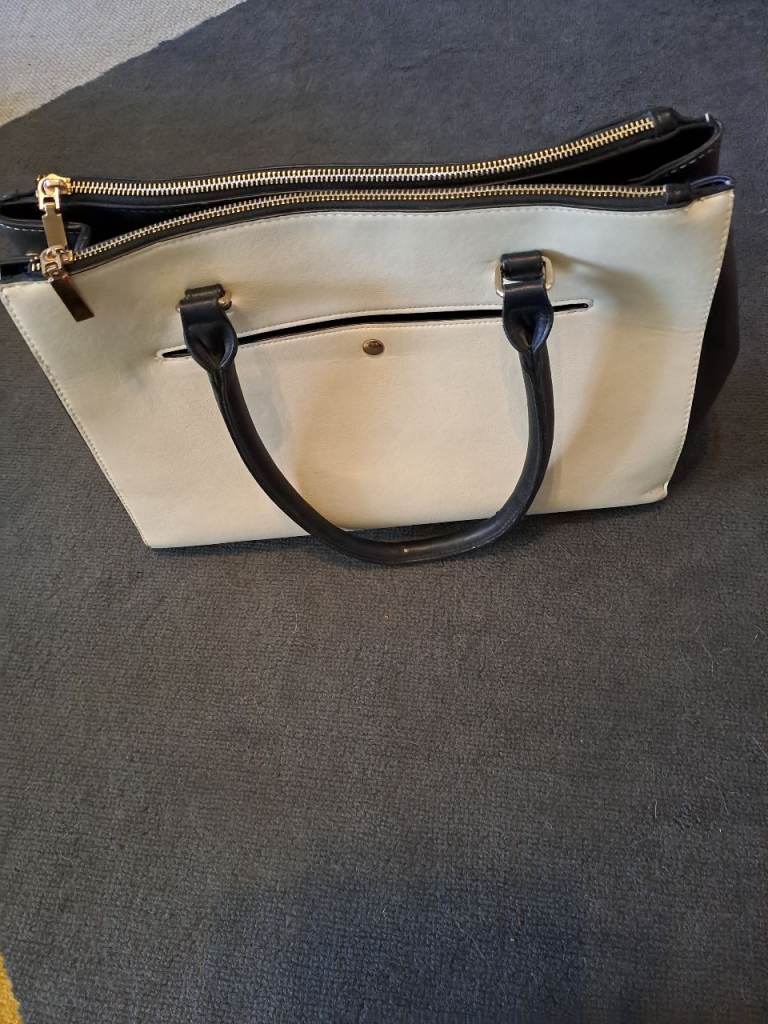 Linea Cream & Black Handbag – Good Condition
