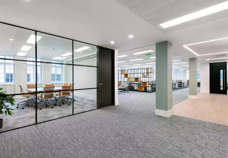 7 to 136 Person Private Office Suites to rent in *Aldgate*, City of London E1