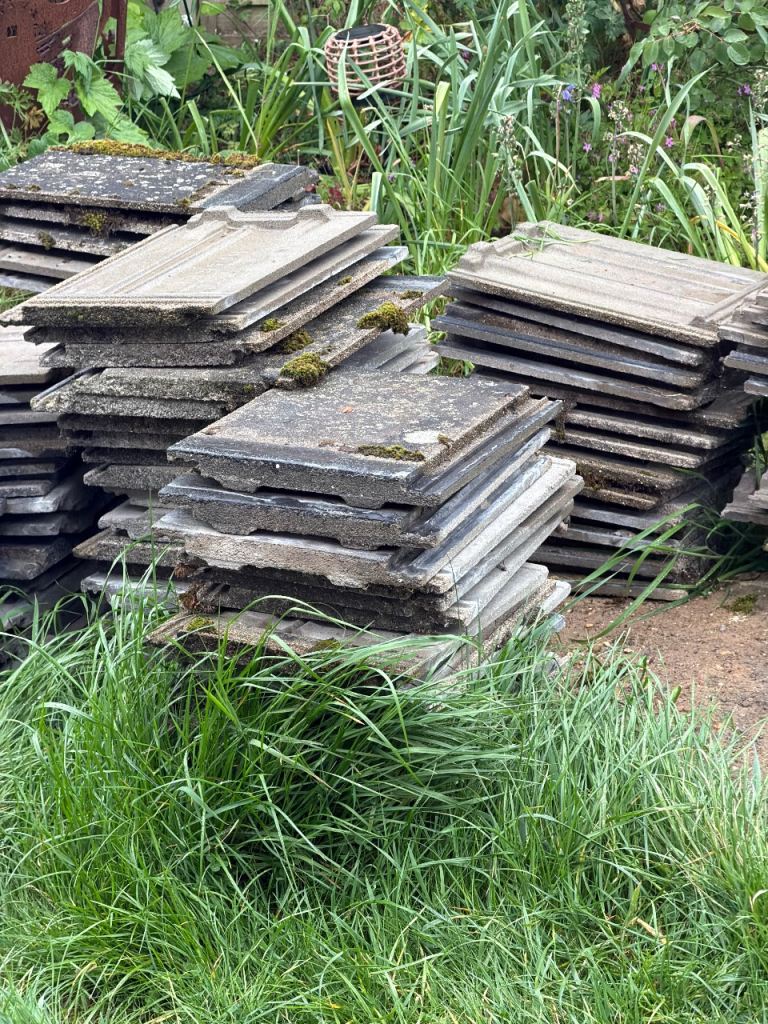 Concrete roof tiles x112