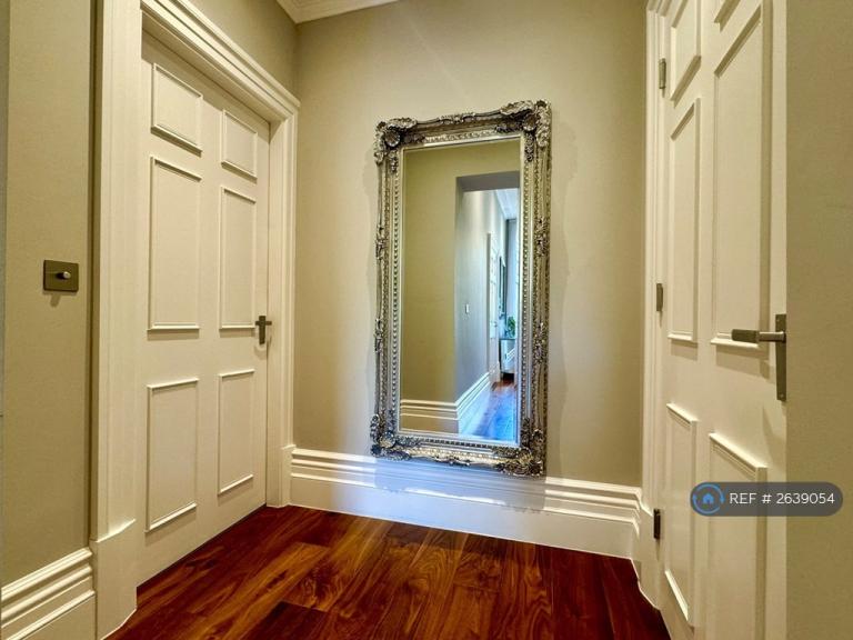 2 bedroom flat in Westhorpe House, Marlow, SL7 (2 bed) (#2639054)