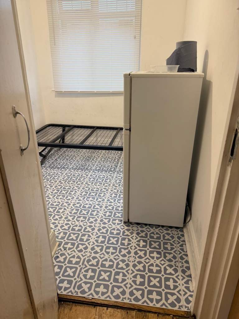 Small box room 