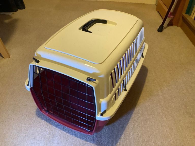 “Voyager” medium size pet carrier.
