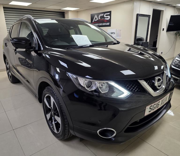 NISSAN QASHQAI 1.5 dCi N-Connecta Black Manual WARRANTY 12 MONTHS MOT