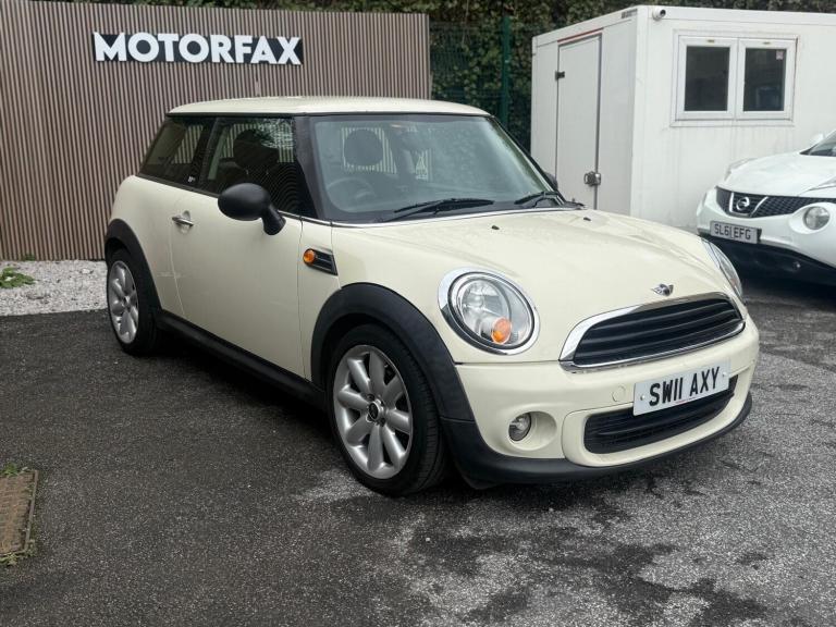 2011 MINI Hatch 1.6 First 3dr HATCHBACK Petrol Manual