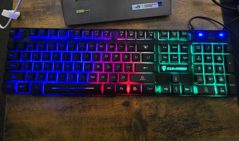 KUIYN Wired Gaming Keyboard