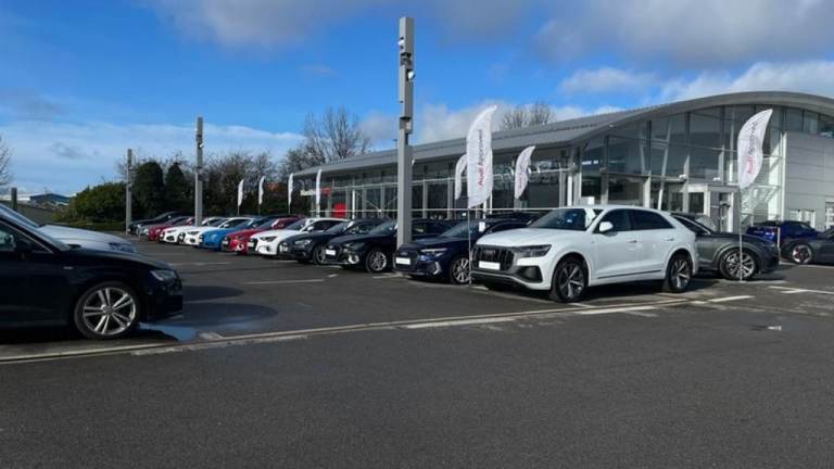 2025 Audi A3 Black Edition 35 TFSI  150 PS S tronic SUV PETROL Automatic