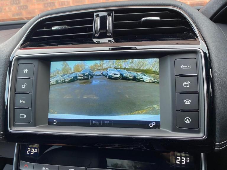 2016 Jaguar XE 2.0d R-Sport Auto Euro 6 (s/s) 4dr SALOON Diesel Automatic