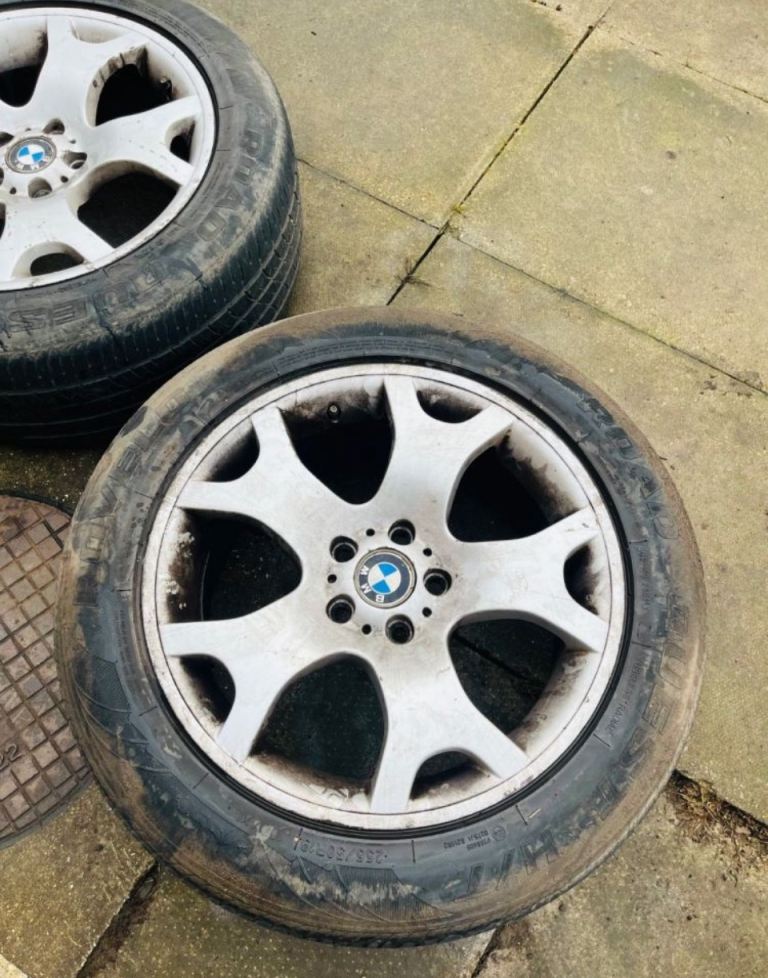 BMW X5 Tiger Claw Alloy Wheels. 