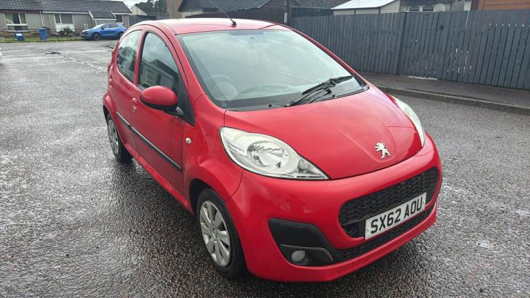 Low miles Peugeot, 107, Hatchback, 2013, Manual, 998 (cc), 5 doors