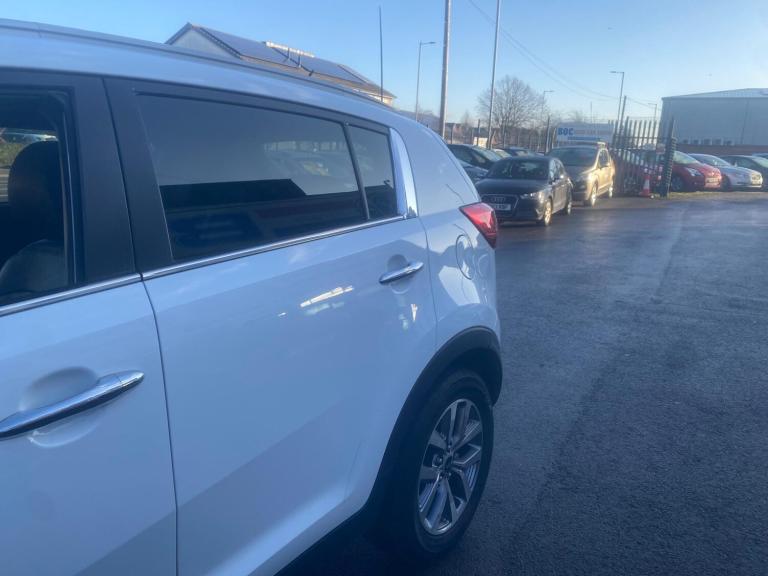 2015 Kia Sportage 1.7 CRDi EcoDynamics 2 2WD Euro 5 (s/s) 5dr ESTATE Diesel Manual